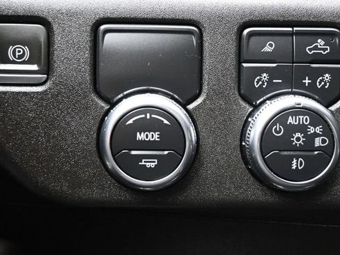 Used 2024 GMC Sierra 1500 SLT RWD image 26
