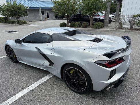 Used 2021 Chevrolet Corvette Stingray Premium Conv w/ Z51 Performance Package RWD image 5