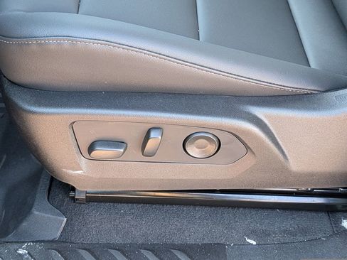 New 2026 GMC Canyon Elevation w/ Convenience Package image 26