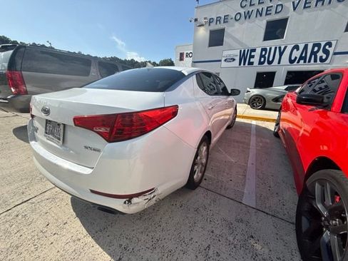 Used 2012 Kia Optima EX FWD image 17
