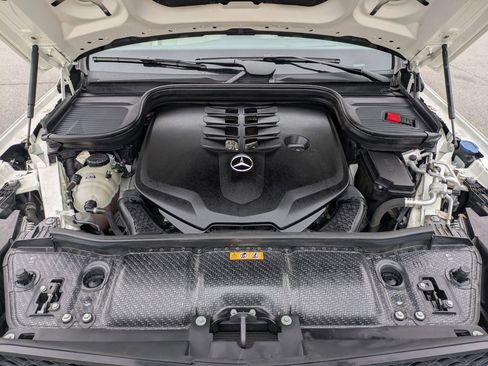 Used 2021 Mercedes-Benz GLS 580 4MATIC image 30