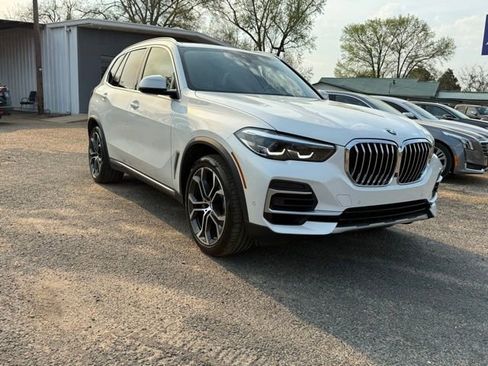 Used 2022 BMW X5 sDrive40i w/ Premium Package RWD image 1