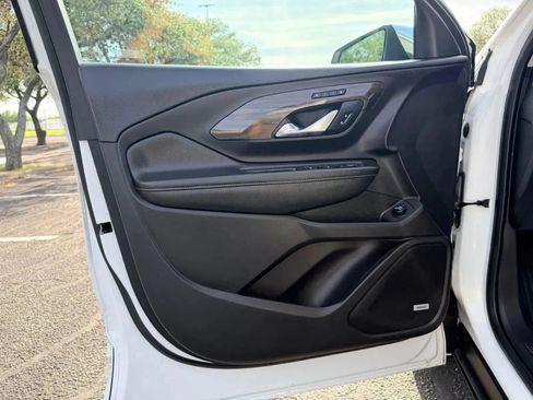 Used 2019 GMC Terrain Denali w/ Advanced Safety Package AWD/4WD image 14