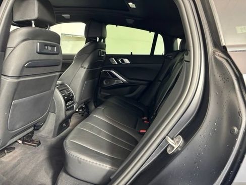 Used 2021 BMW X6 M50i w/ Executive Package AWD/4WD image 19