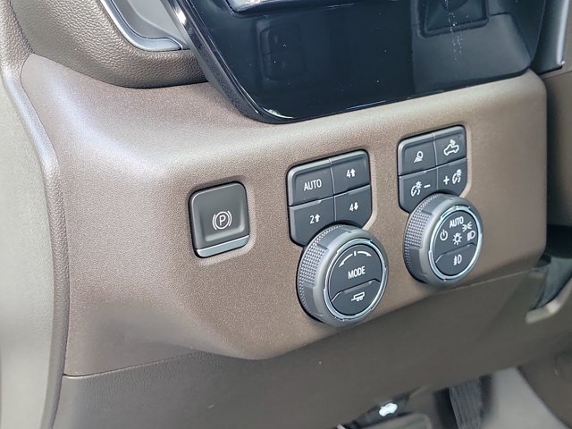 Used 2023 Chevrolet Silverado 1500 RST w/ Convenience Package II AWD/4WD image 17