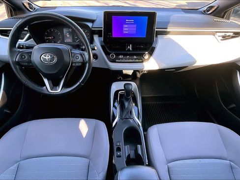 Used 2023 Toyota Corolla SE w/ SE Premium Package image 15