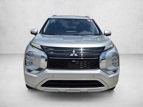 Used 2023 Mitsubishi Outlander SEL FWD image 2