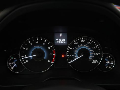 Used 2010 Subaru Outback 3.6R Limited AWD/4WD image 24