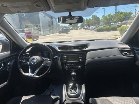 Used 2017 Nissan Rogue SV FWD image 12