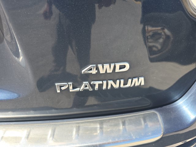 Used 2015 Nissan Pathfinder Platinum FWD image 7