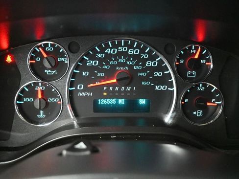 Used 2022 Chevrolet Express 2500 w/ Driver Convenience Package RWD image 7