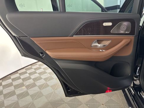 Used 2025 Mercedes-Benz GLE 450 GLE 450 image 17