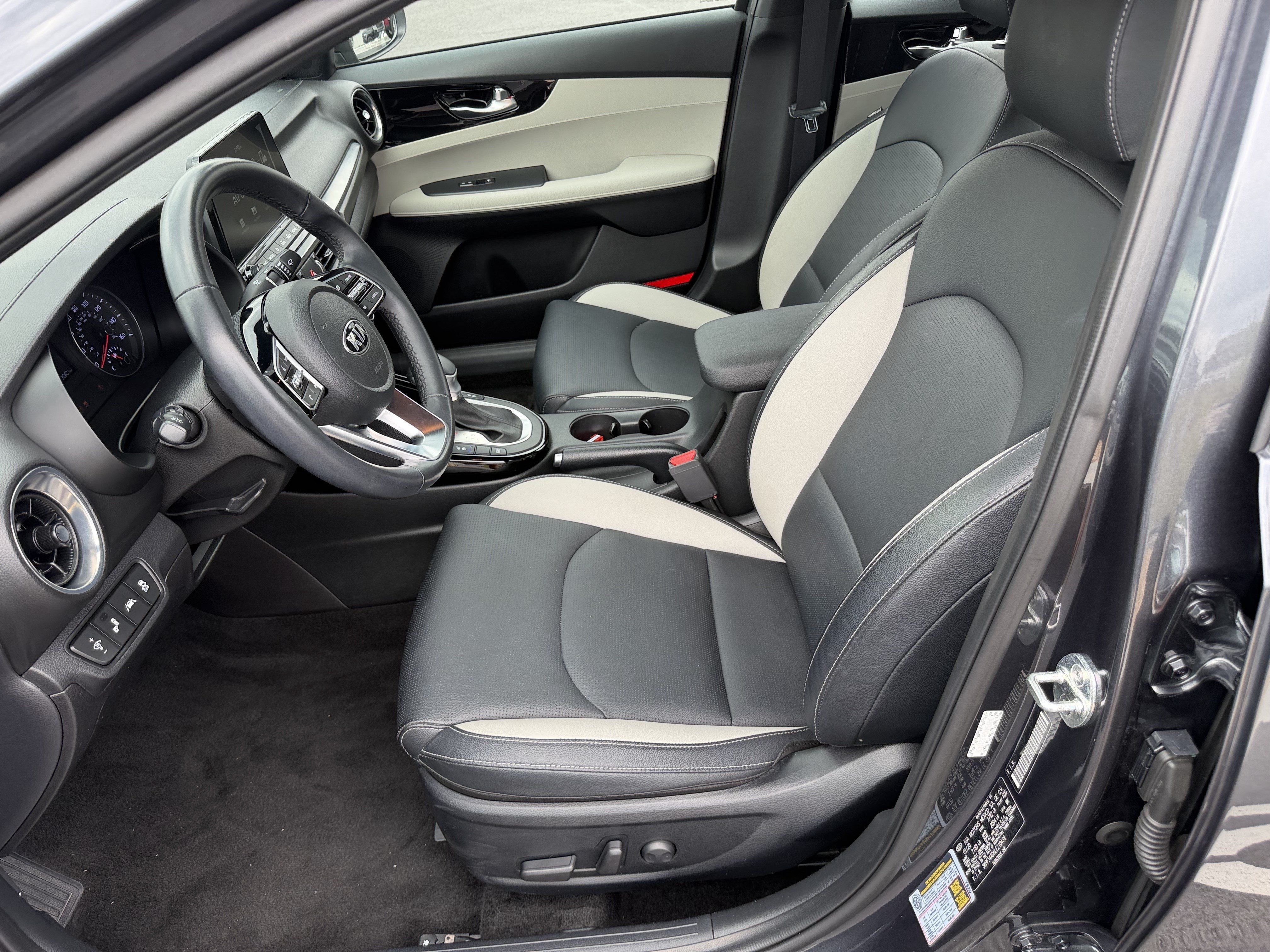 Used 2020 Kia Forte EX FWD image 7