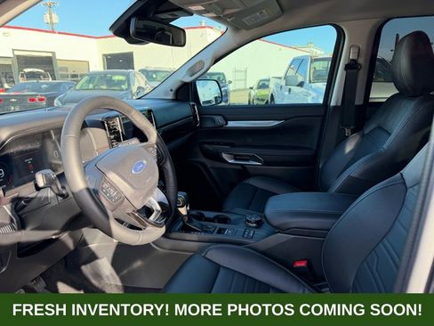 Used 2025 Ford Ranger Lariat w/ FX4 Off-Road Package image 8