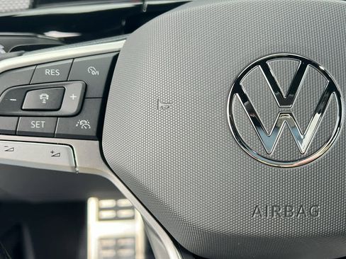 New 2026 Volkswagen Atlas Cross Sport SEL R-Line AWD/4WD image 19