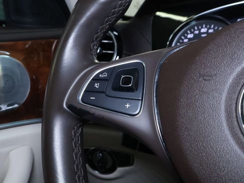 Used 2018 Mercedes-Benz E 300 4MATIC w/ Premium 1 Package image 20