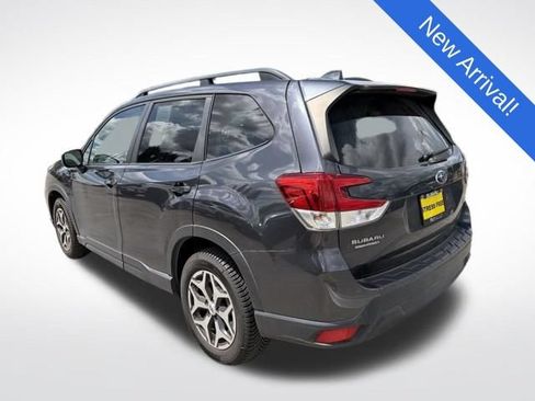Used 2019 Subaru Forester Premium w/ Popular Package #1 AWD/4WD image 5