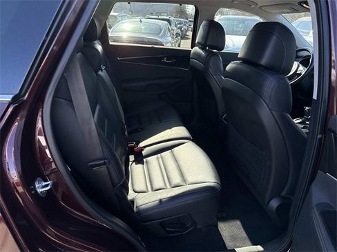 Used 2017 Kia Sorento EX w/ EX V6 Premium Package image 11