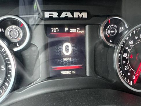 Used 2021 RAM 1500 Big Horn AWD/4WD image 16