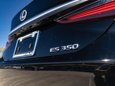 New 2025 Lexus ES 350 w/ Premium Package image 8