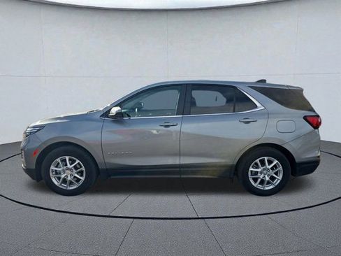 Used 2024 Chevrolet Equinox LT image 2