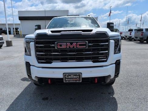 New 2026 GMC Sierra 3500 AT4 w/ AT4 Premium Plus Package AWD/4WD image 12