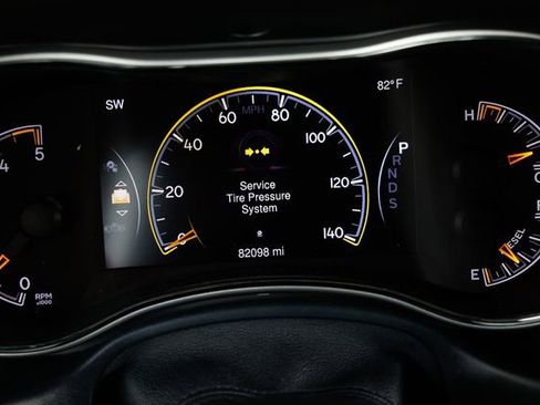 Used 2014 Jeep Grand Cherokee Overland w/ Advanced Technology Group image 30