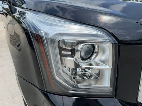 Used 2020 GMC Yukon XL SLT AWD/4WD image 67