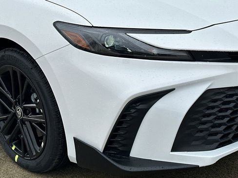 New 2026 Toyota Camry SE image 8