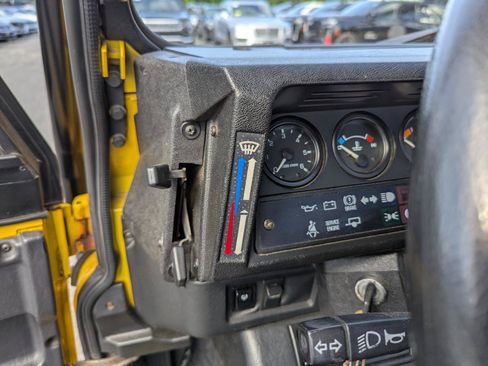 Used 1997 Land Rover Defender 90 AWD/4WD image 14