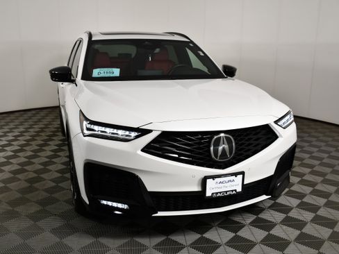 Certified 2025 Acura MDX A-Spec AWD/4WD image 3