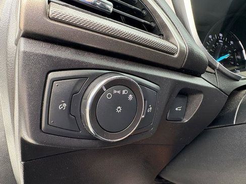 Used 2018 Ford Fusion SE image 18