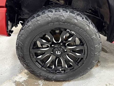 Used 2015 Toyota Tundra Platinum image 10