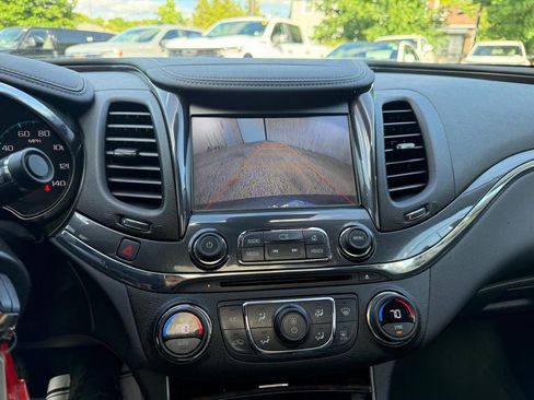 Used 2015 Chevrolet Impala LT FWD image 45