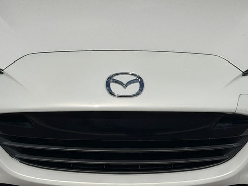 Used 2016 MAZDA MX-5 Miata Grand Touring RWD image 10