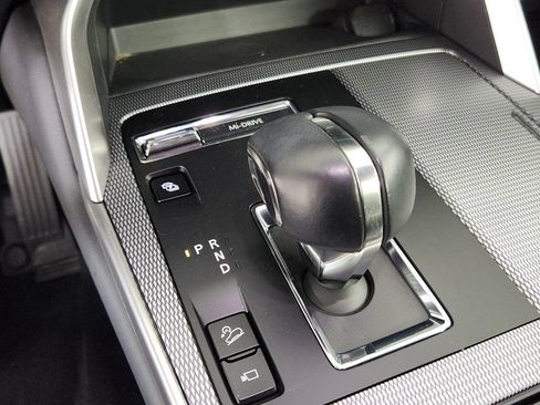 Used 2024 MAZDA CX-90 Plug-In Hybrid w/ Premium Plus AWD/4WD image 24
