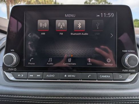 Used 2023 Nissan Rogue SV w/ SV Premium B Package FWD image 20