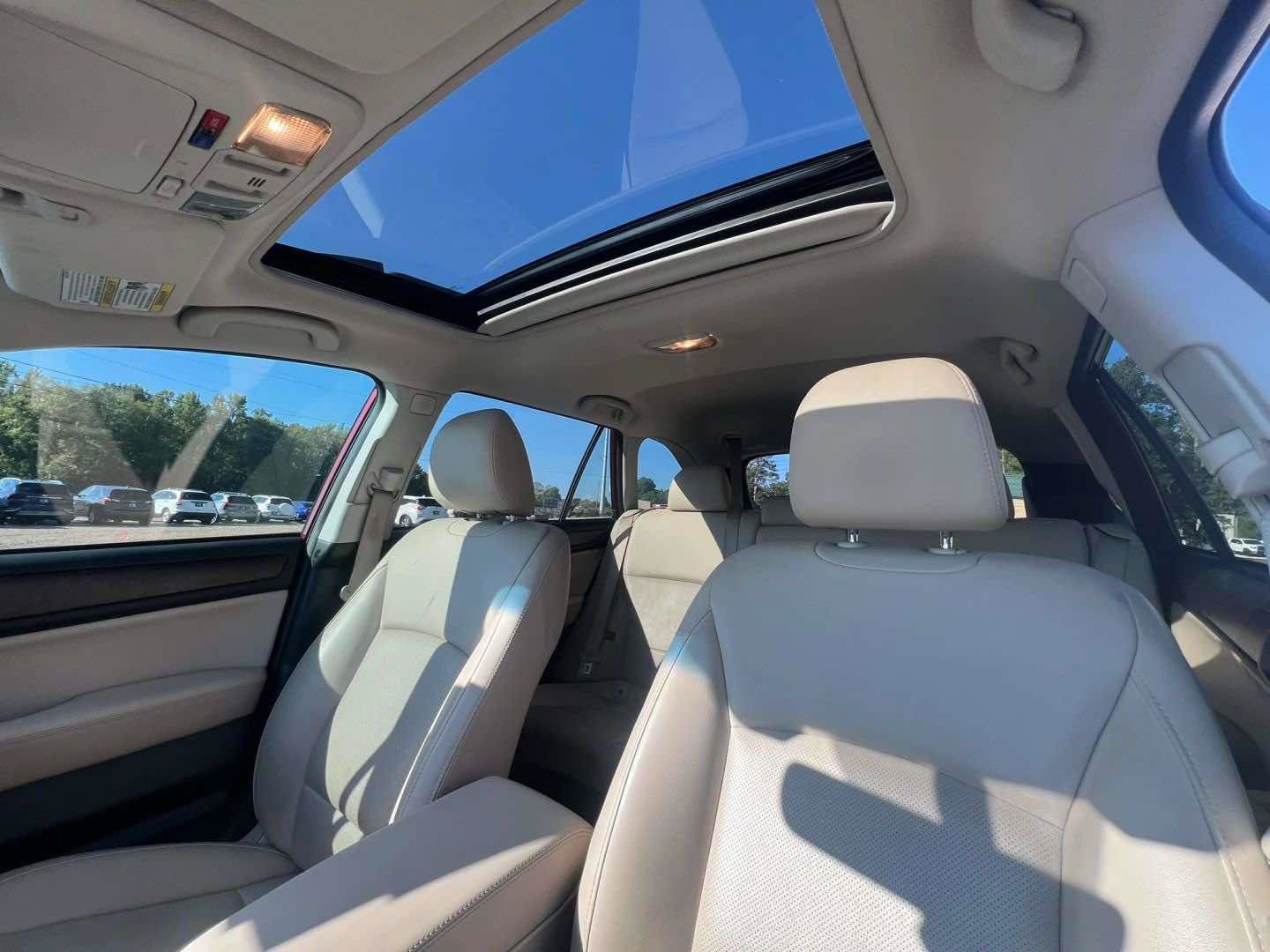 Used 2017 Subaru Outback 2.5i Limited AWD/4WD image 13