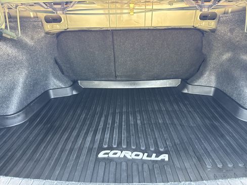 Used 2019 Toyota Corolla SE w/ SE Premium Package FWD image 32