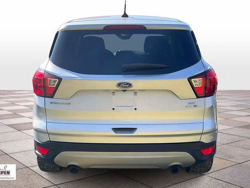 Used 2019 Ford Escape SE AWD/4WD image 4
