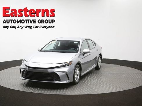 Used 2025 Toyota Camry LE FWD image 54