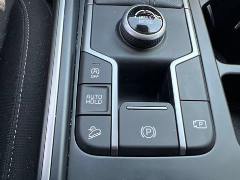 Certified 2024 Kia Sorento LX FWD image 26