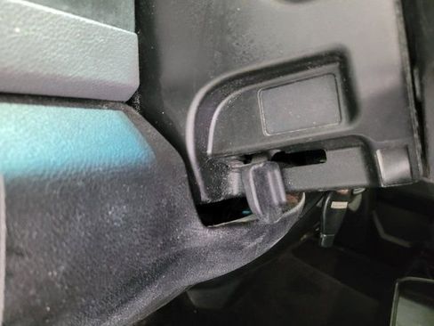 Used 2017 RAM 1500 ST w/ SXT Appearance Group image 31