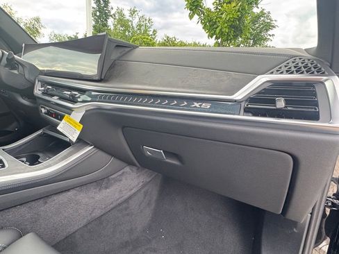 Used 2026 BMW X5 xDrive50e w/ Premium Package image 23