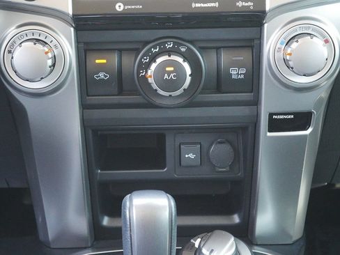 Used 2020 Toyota 4Runner SR5 Premium w/ Moonroof Package AWD/4WD image 22