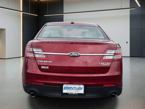 Used 2018 Ford Taurus Limited FWD image 5
