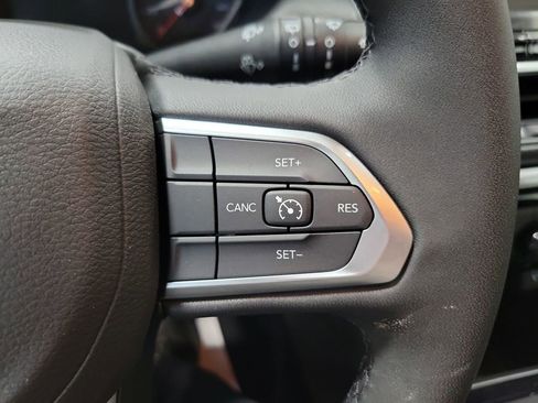 New 2026 Jeep Compass Latitude AWD/4WD image 16