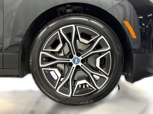 Certified 2025 BMW iX xDrive50 w/ Premium Package AWD/4WD image 13