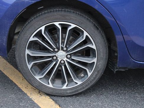 Used 2015 Toyota Corolla S image 8