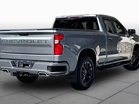 Used 2020 Chevrolet Silverado 1500 Custom w/ Custom Value Package image 13